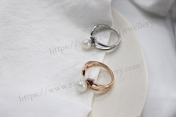 Double arrowhea-d silver ring.jpg
