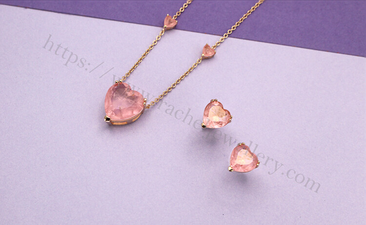 Everlasting heart jewelry for lover.jpg