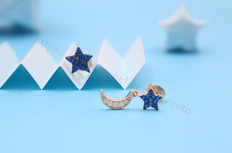 Customized moon star stud earrings.jpg