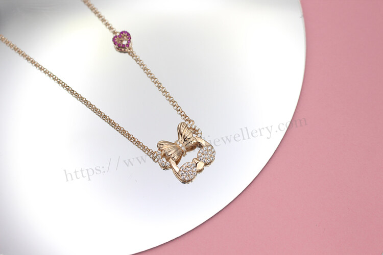 China rose gold Minnie mouse necklace.jpg