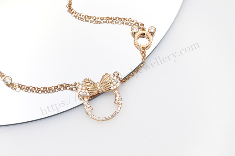 Customized Mickey Minnie necklace.jpg