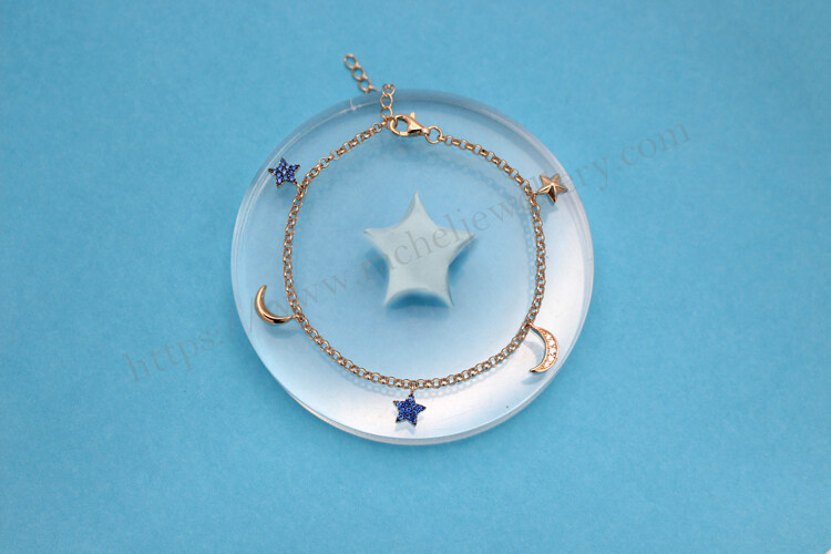 Customized gold star bracelet.jpg