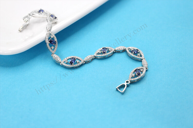 Blue tanzanite bracelet factory.jpg