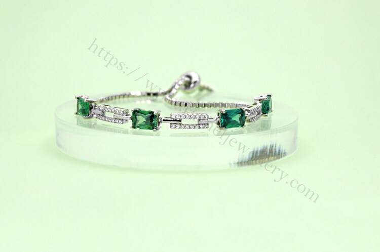 Green stone bracelet suppliers.jpg