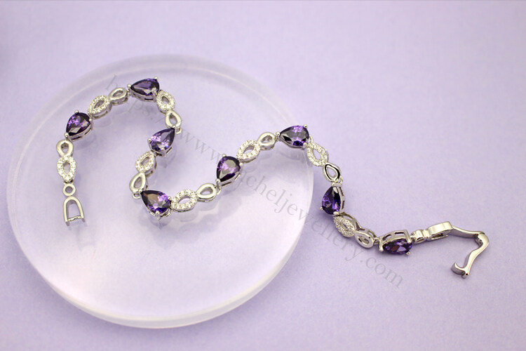 Wholesale amethyst gemstone bracelet.jpg