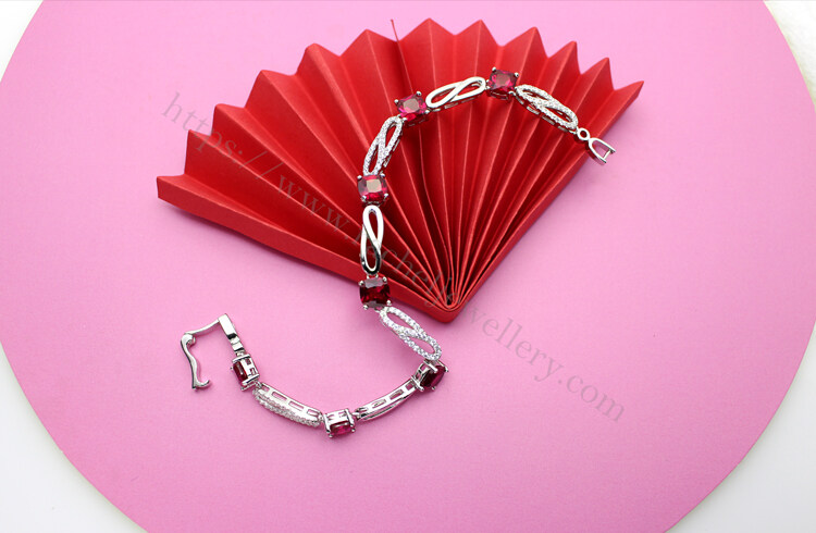 Customized red gemstone bracelet.jpg