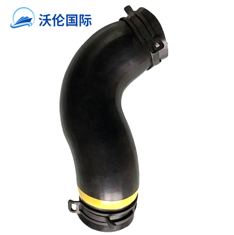 Wholesale car parts LR engine coolant hose LR033994 radiator hose