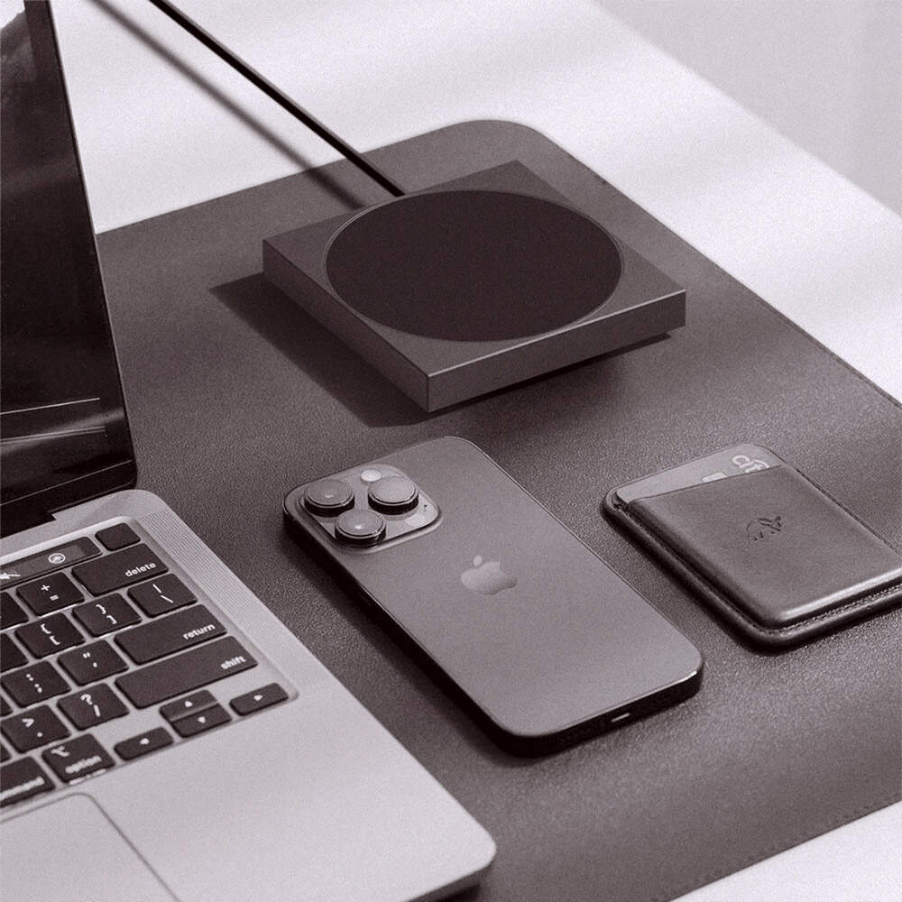 DANN Desk wireless charger