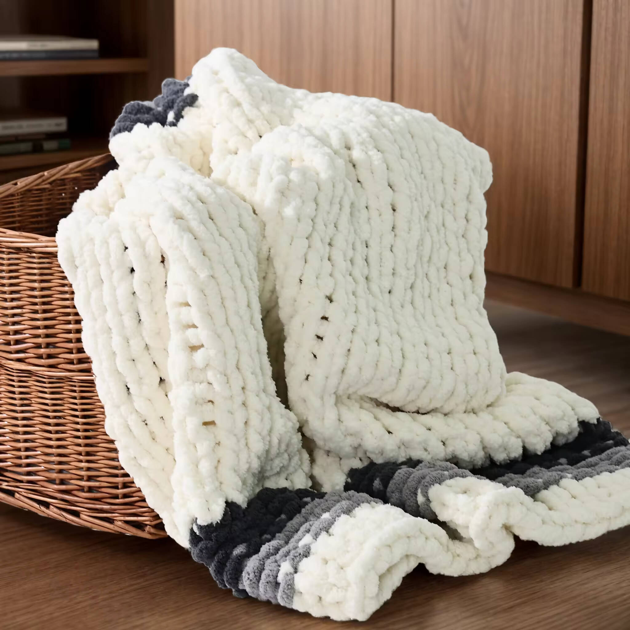 Knit Blanket Throw Soft Chenille Yarn Throw Blanket Handmade Knit Blanket Chunky Throw Home Bed Use