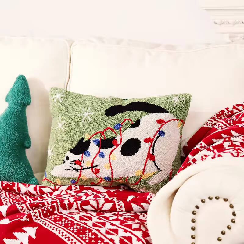 Hot Sell Throw Pillow Christmas Christmas Cat Snowflake Hook Pillow Cushion Pillow for Christmas Home Decoration
