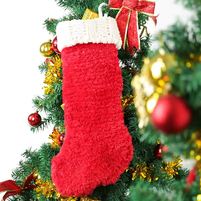 New Design Faux Fur Christmas Decorations Red Christmas Socks Embroidered Christmas Socks Gift Bags