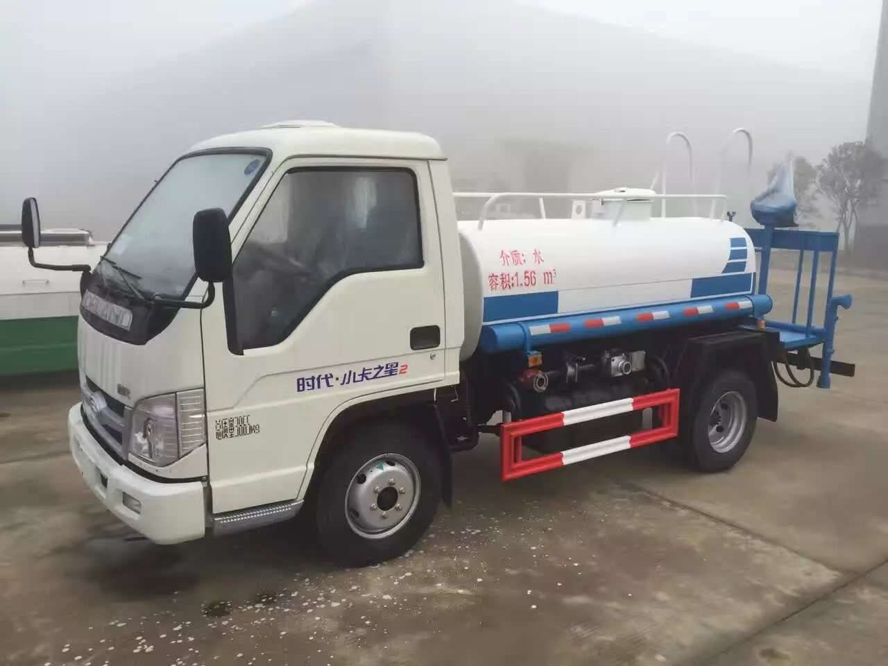 water cart truck for sale ,water delivery trucks for sale