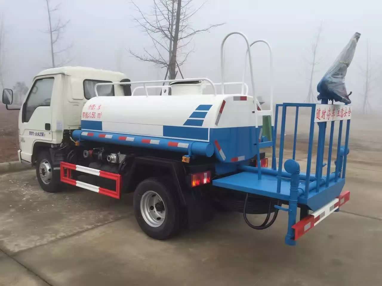 water cart truck for sale ,water delivery trucks for sale