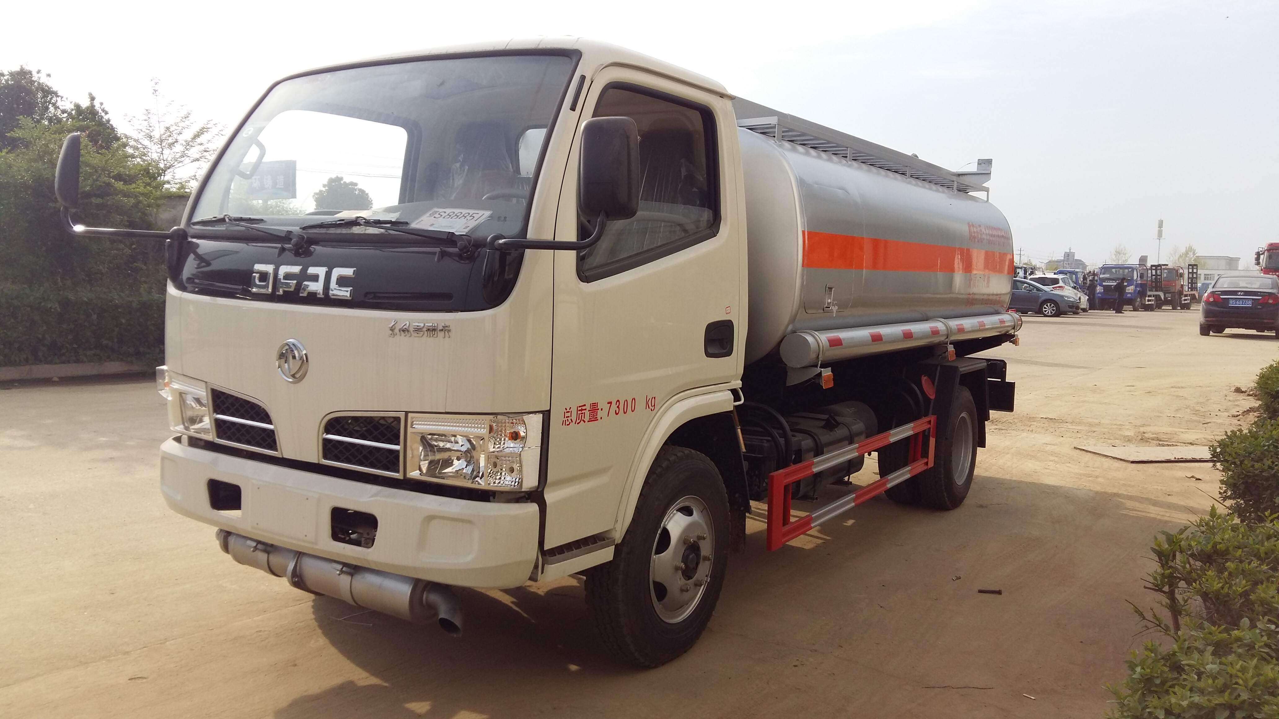 china fuel lube truck ,china fuel tank truck