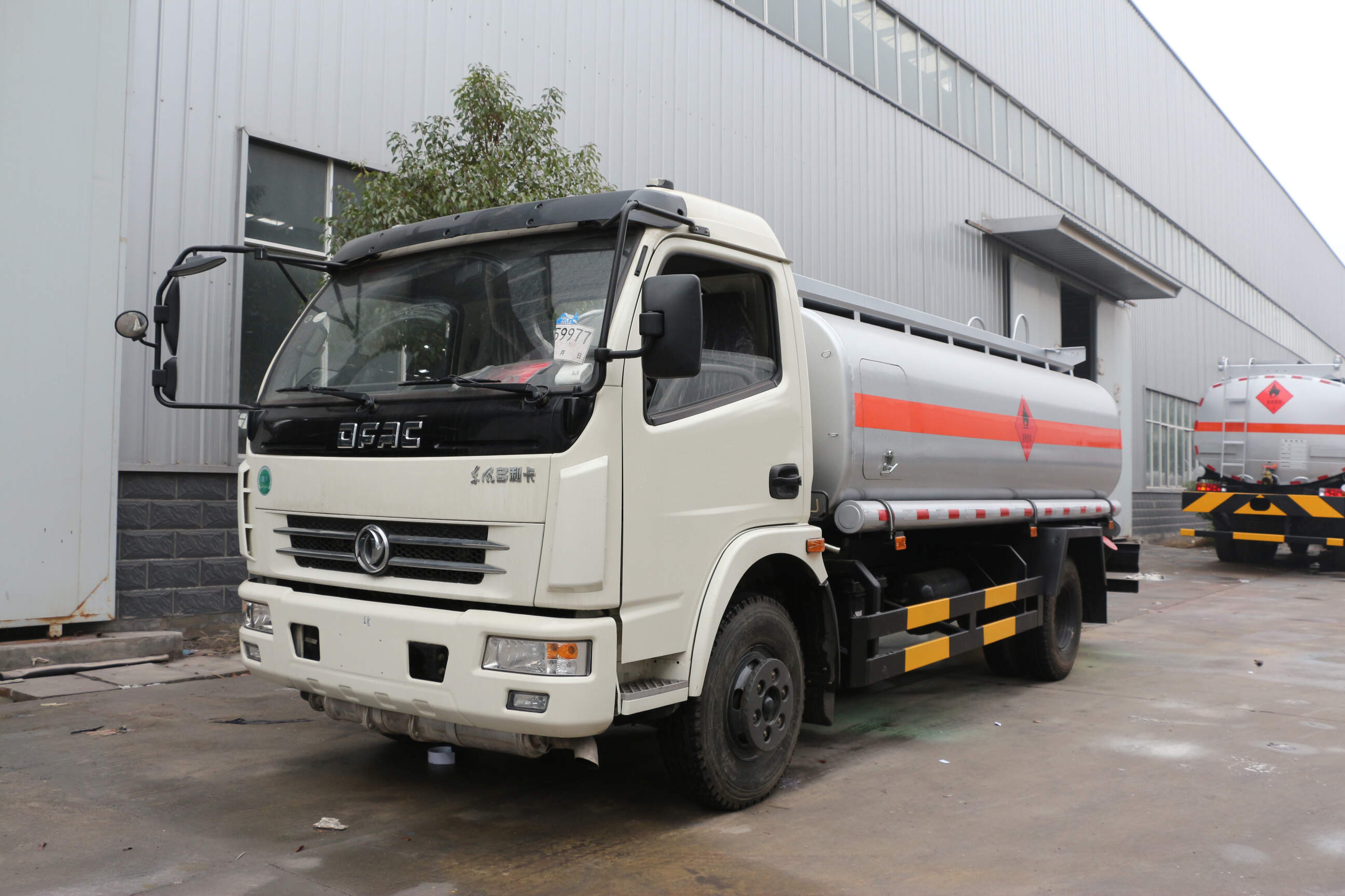 china small fuel delivery trucks, fuel cell truck china