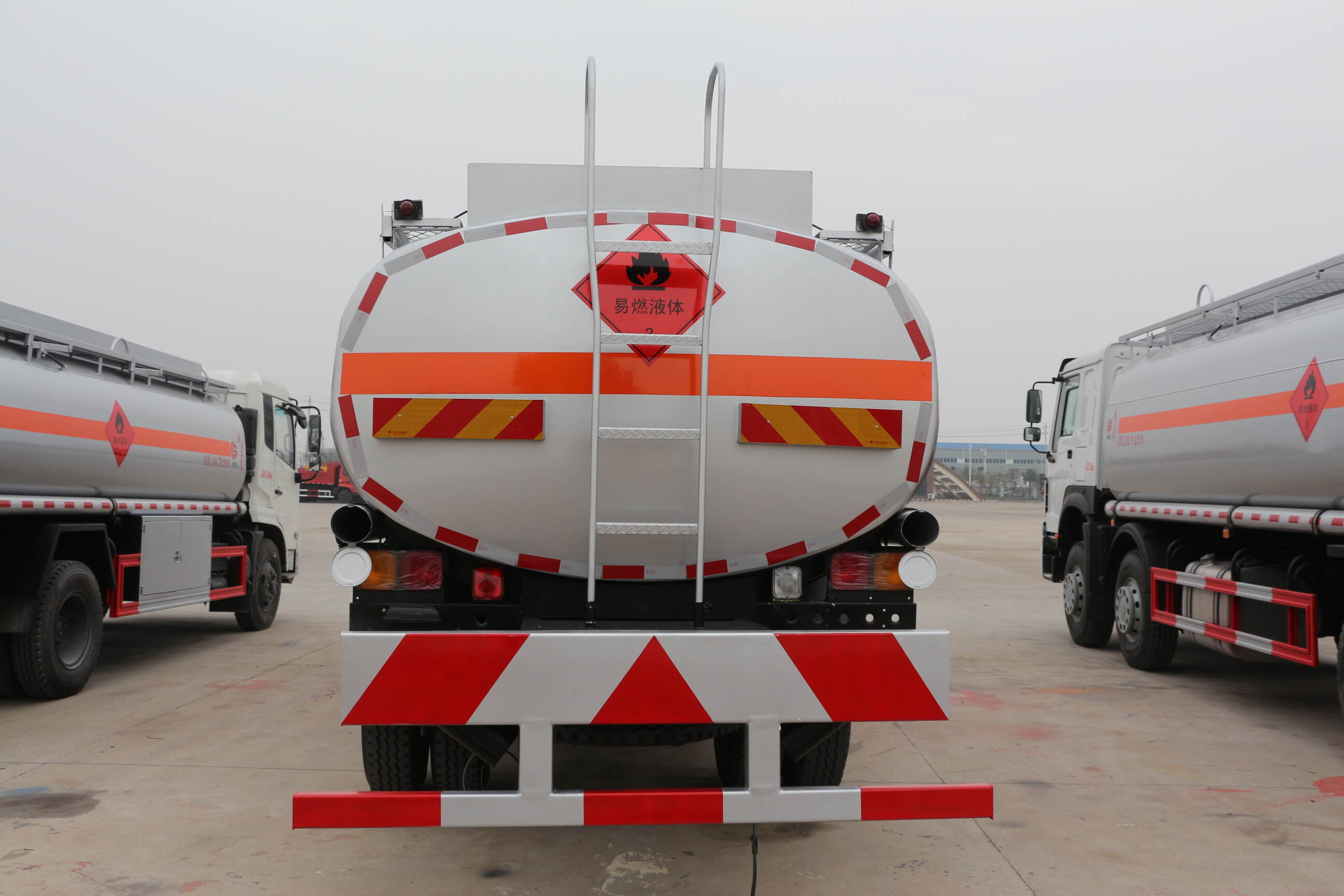 fuel cell truck price ,sinotruk fuel tank truck