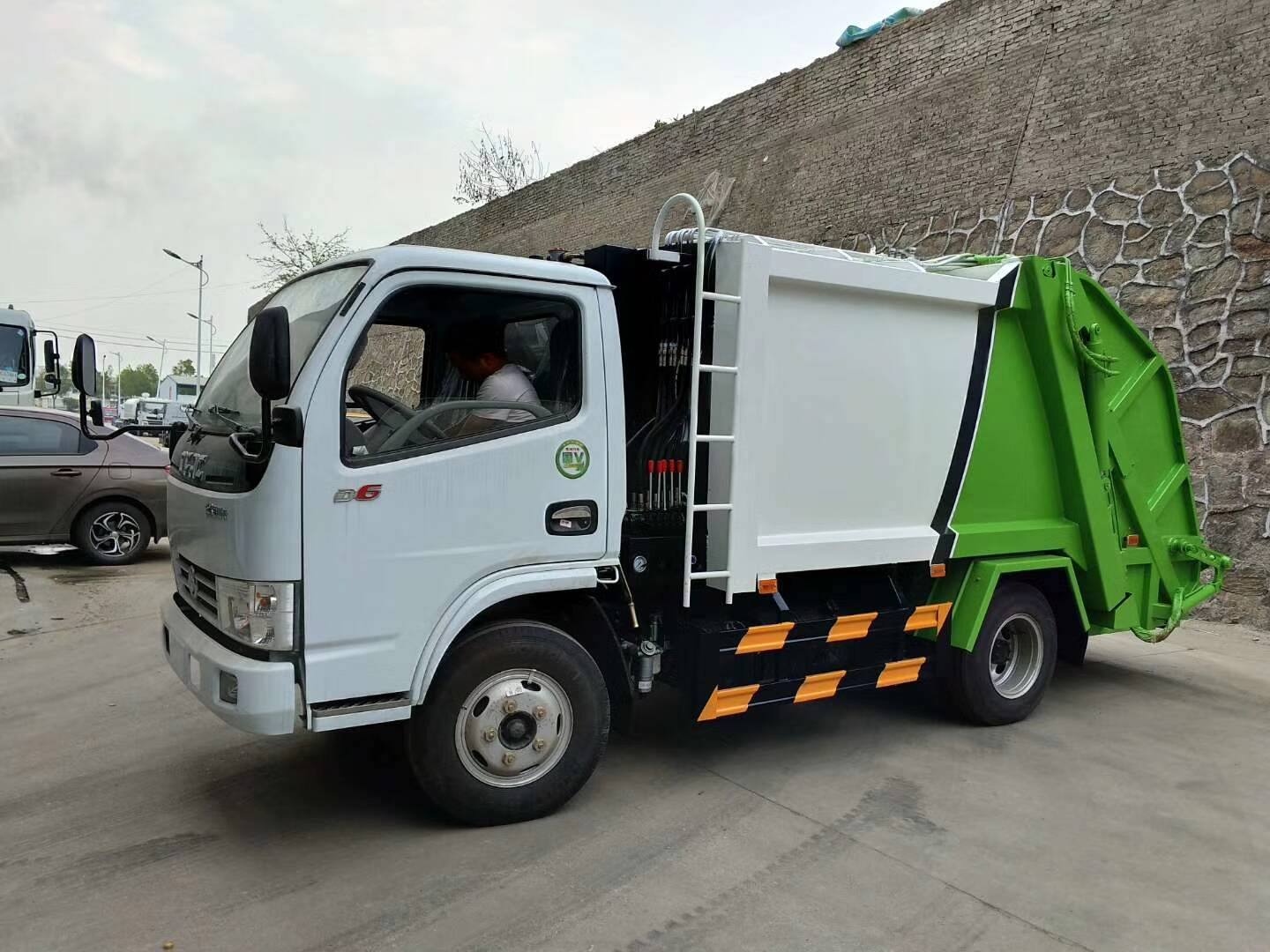 garbage compactor truck manufacturers