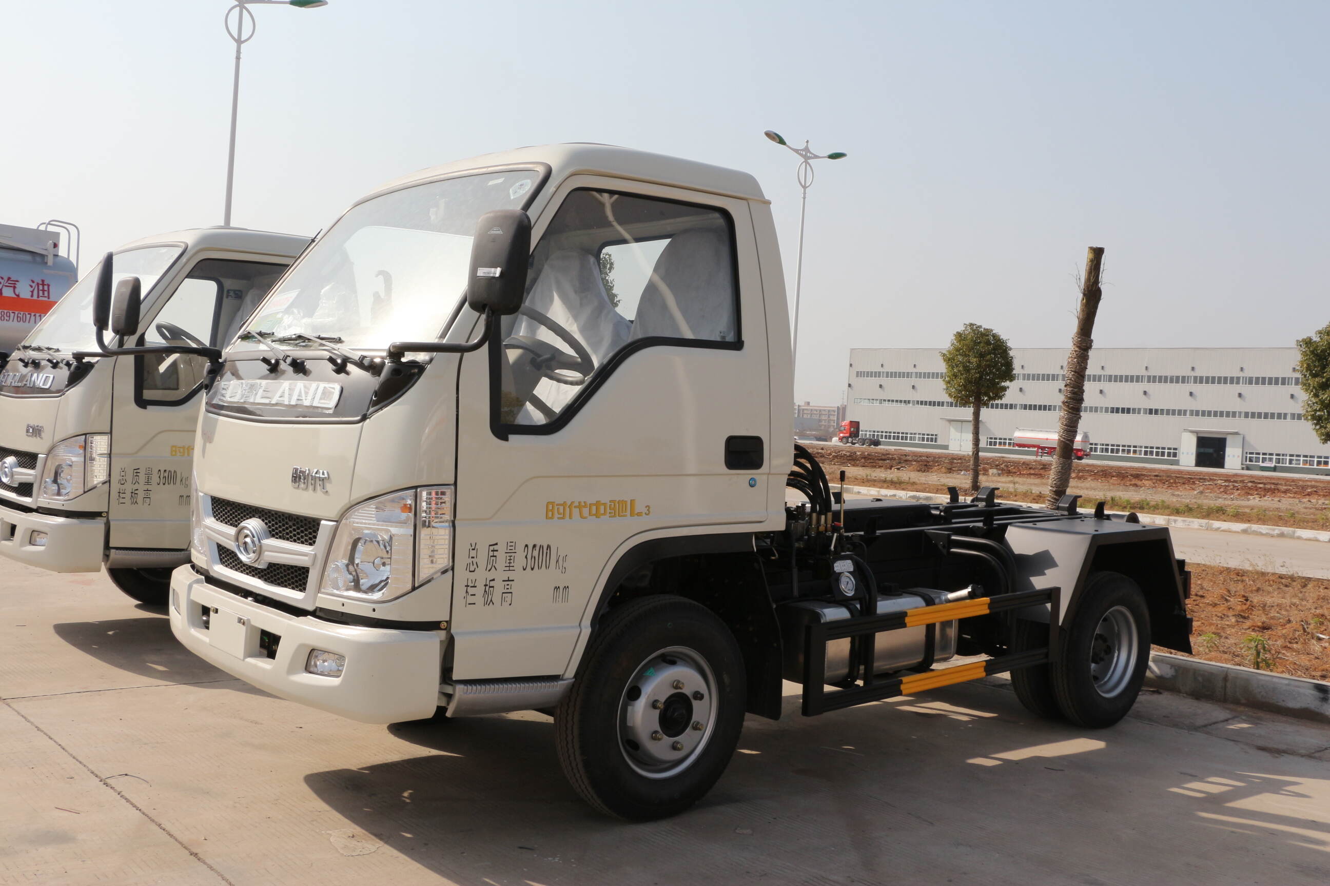 small side loader garbage truck ,automated garbage truck for sale