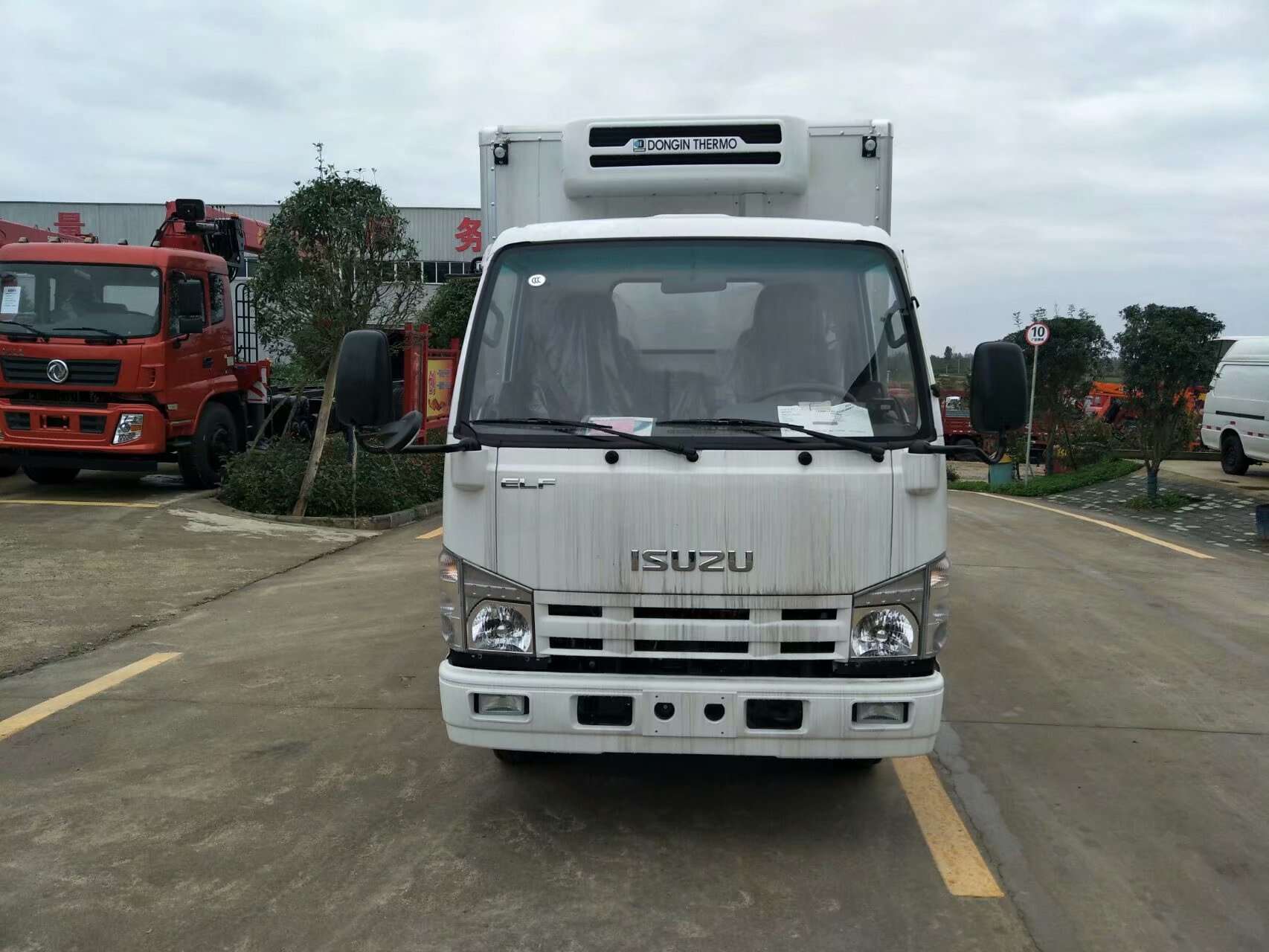 new refrigerator trucks ,refrigerated catering truck