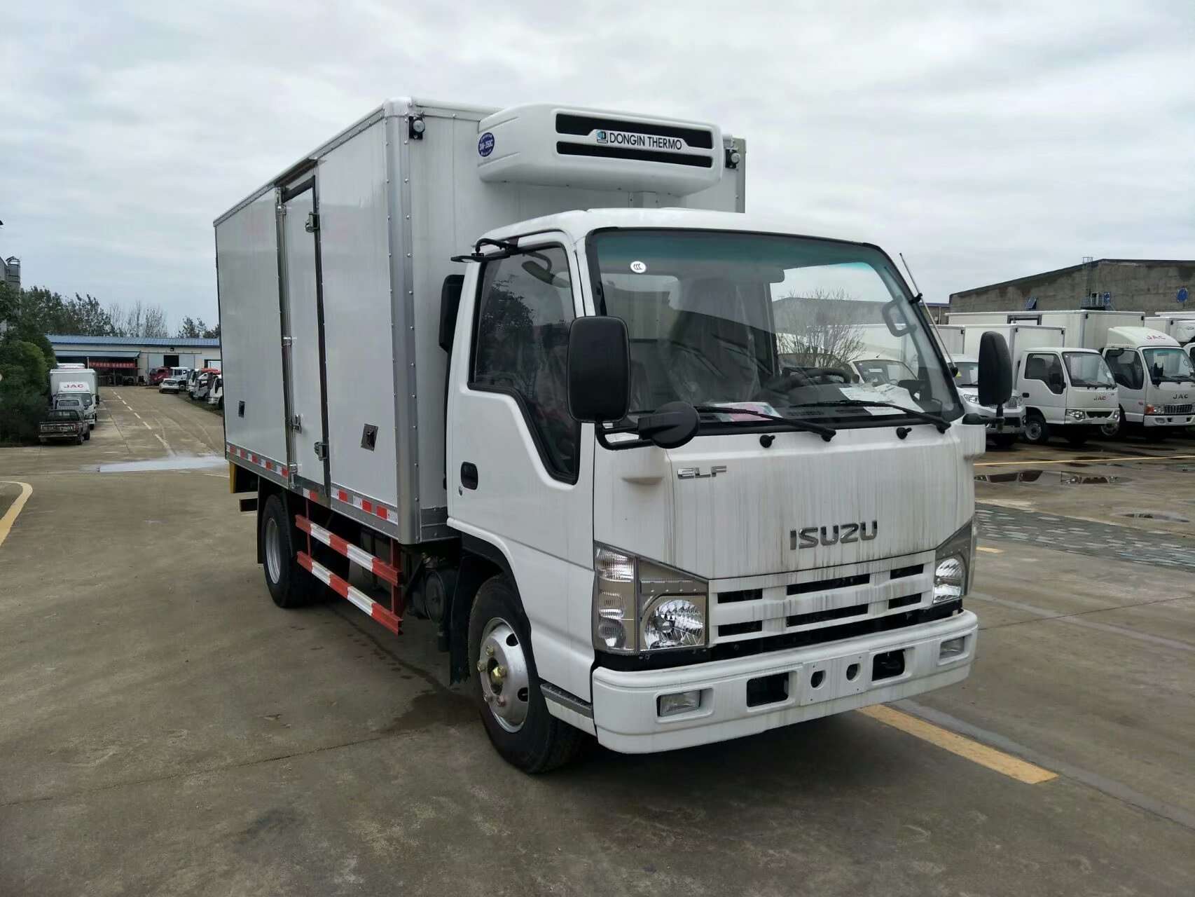 new refrigerator trucks ,refrigerated catering truck