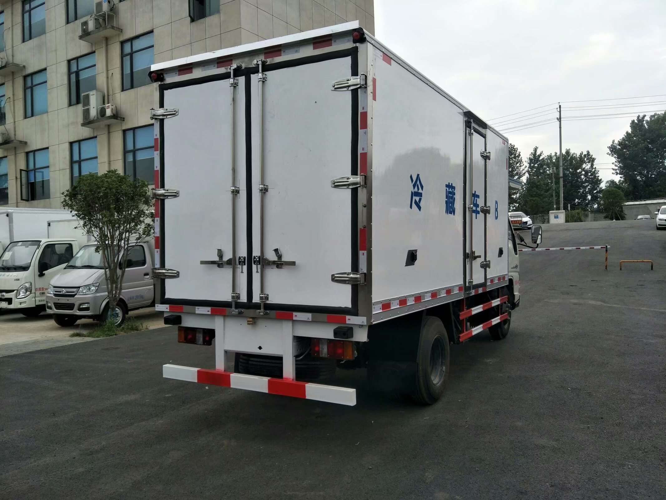 refrigerated loads for trucks ,refrigerated pickup truck box