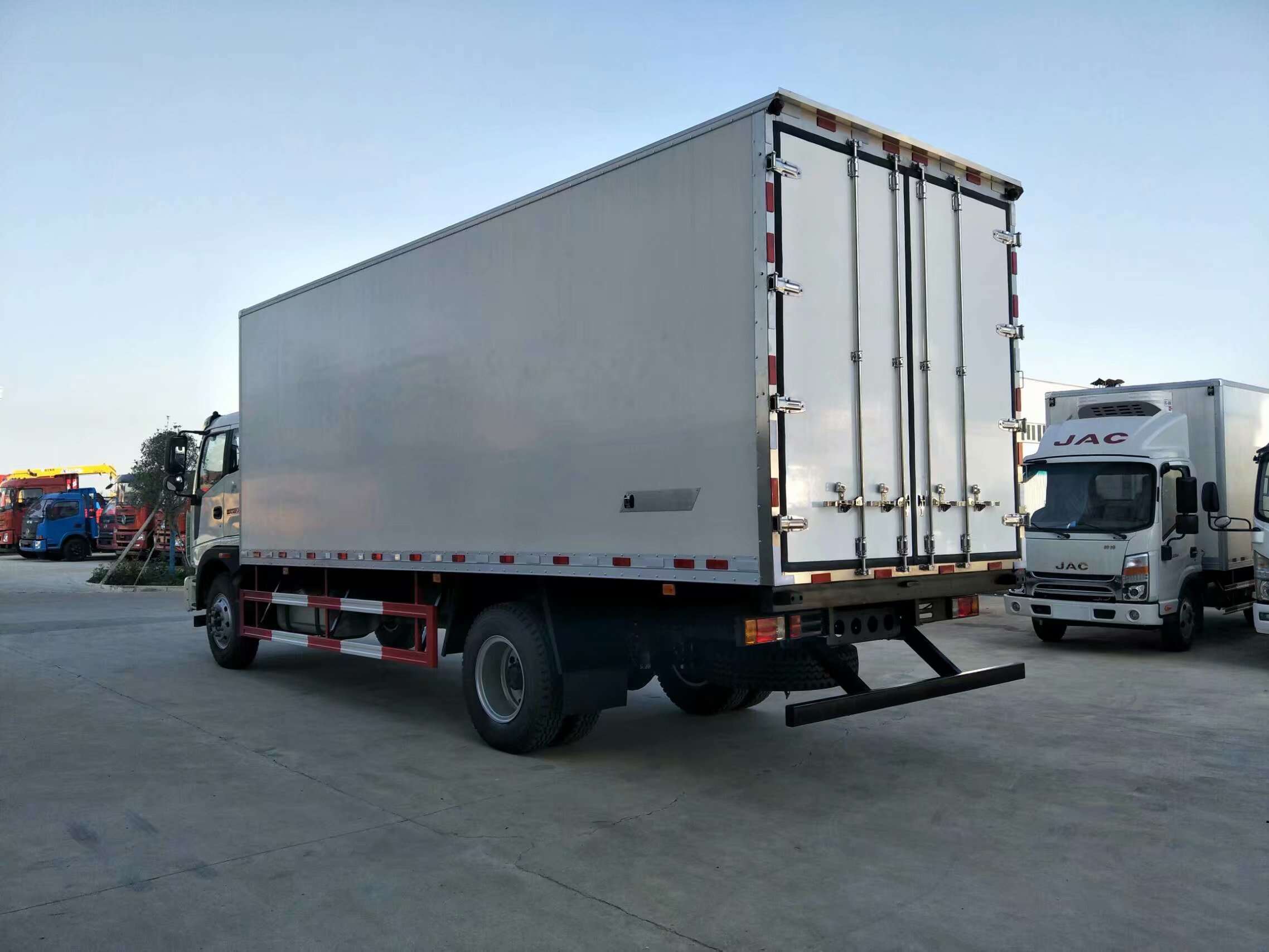 refrigerated truck boxes for sale ,refrigerated truck company