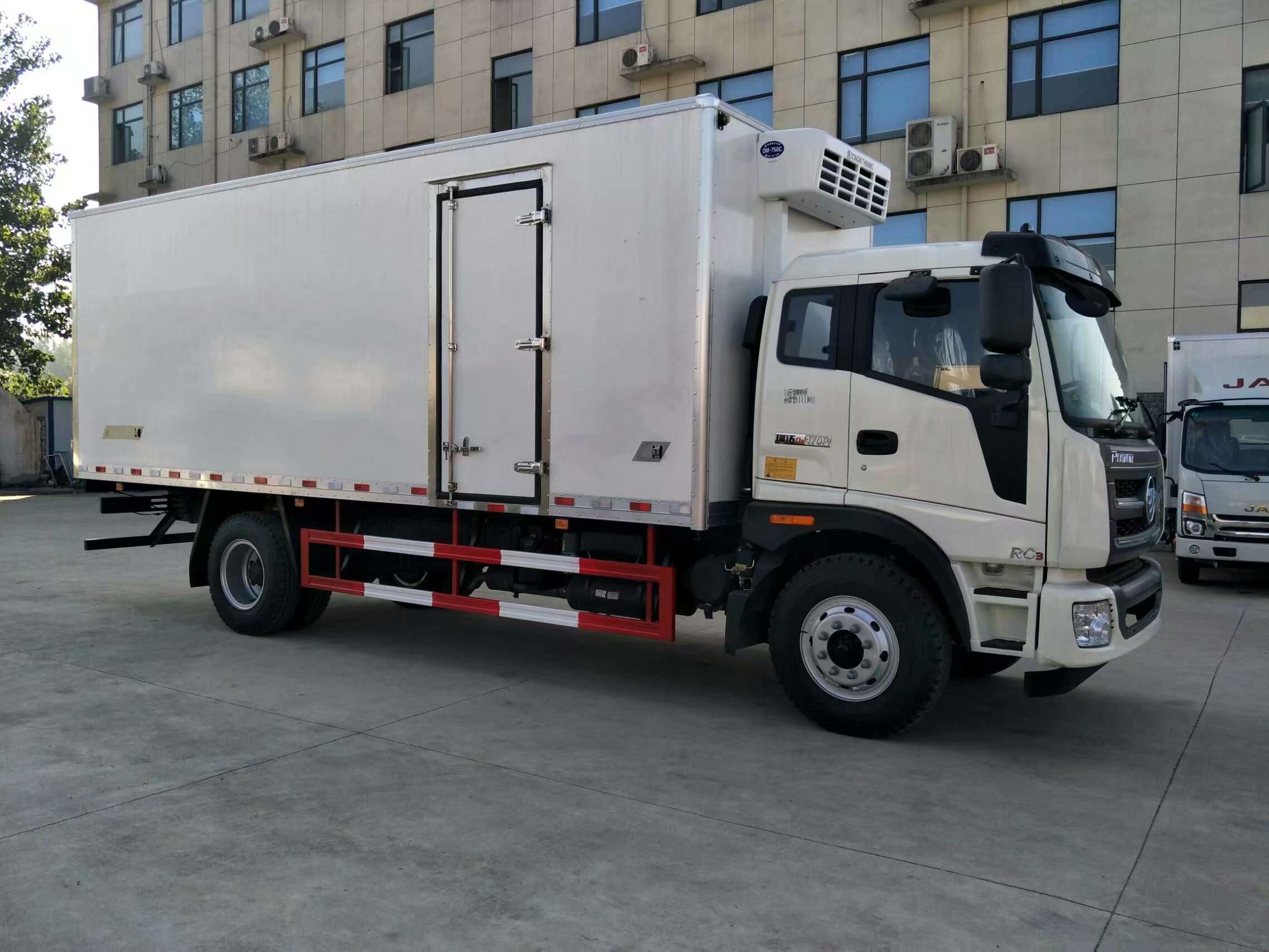 refrigerated truck boxes for sale ,refrigerated truck company