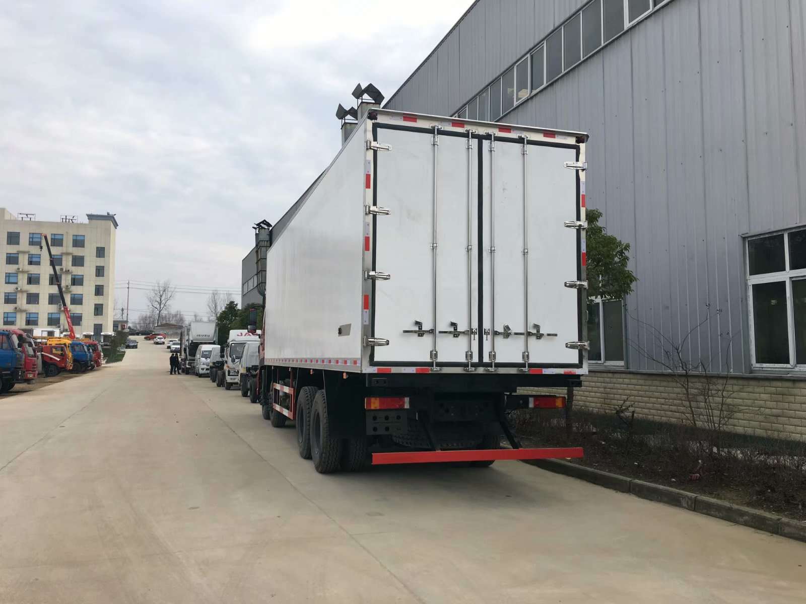 4 ton refrigerated truck for sale, china refrigerated truck