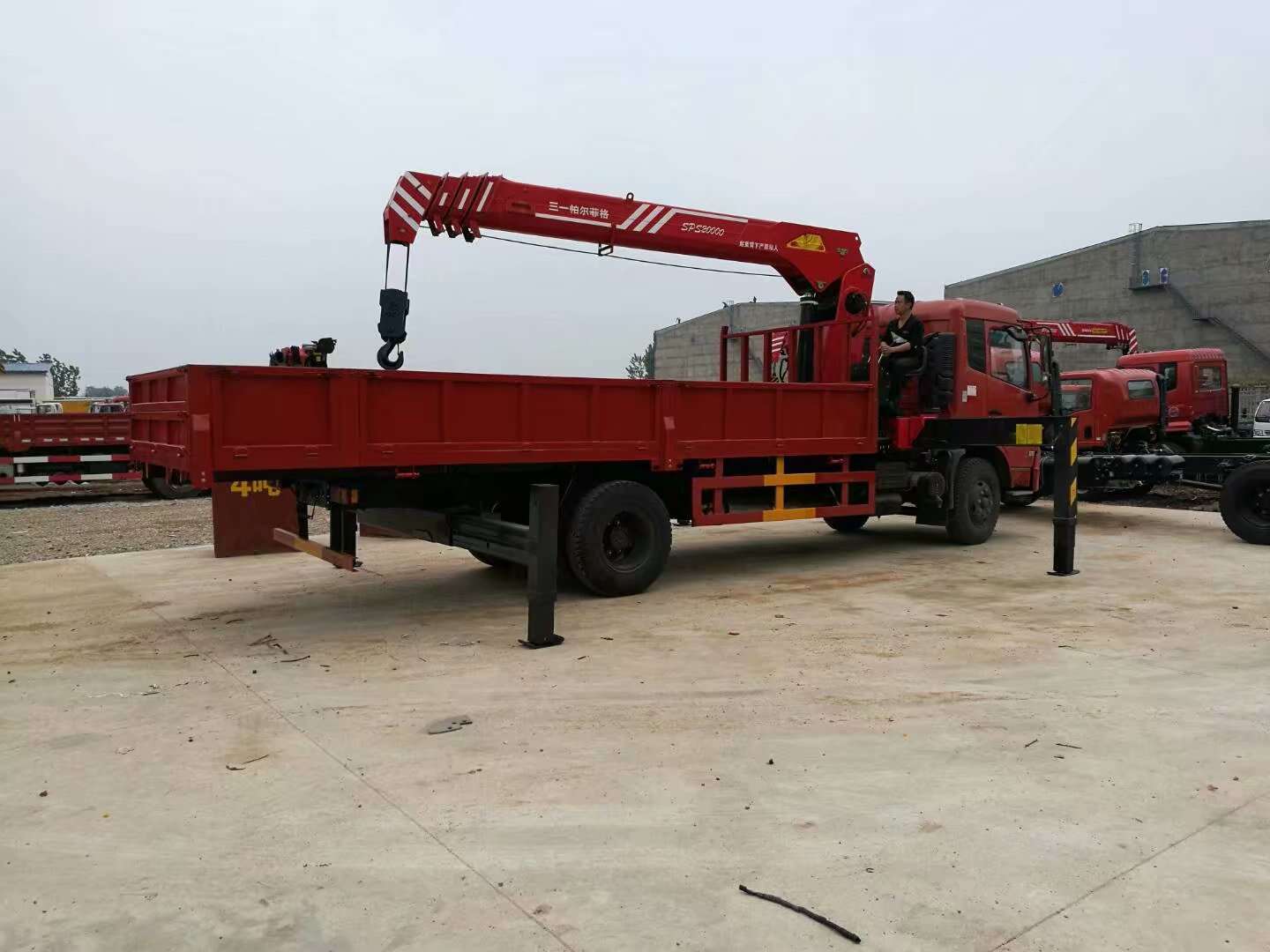 flatbed pickup truck with crane ,flatbed service truck with crane