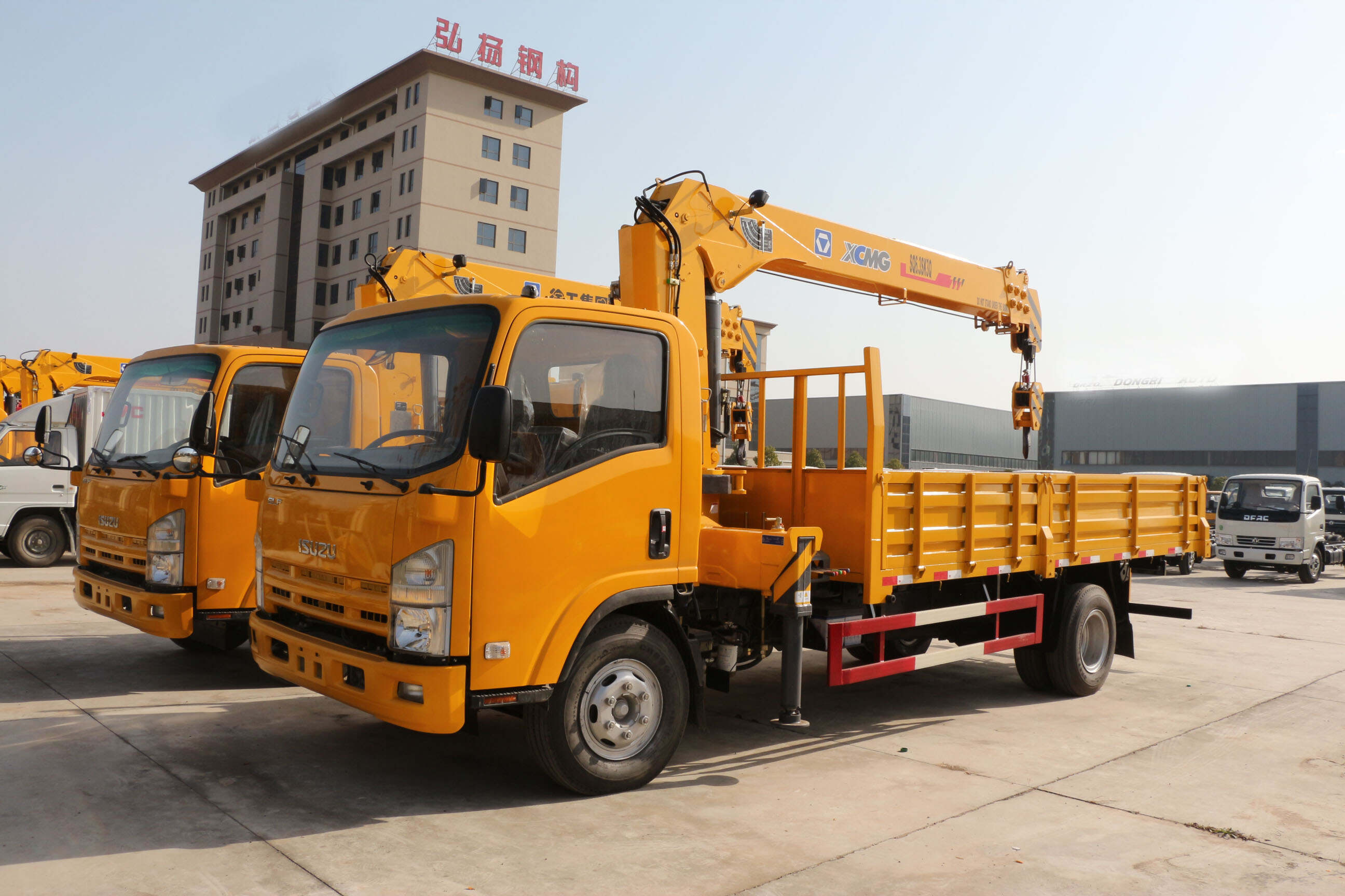 container truck with crane ,crane truck with flatbed