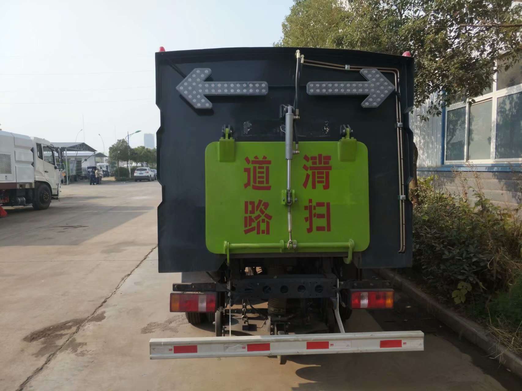 road sweeper truck sketch ,road sweeper truck suppliers