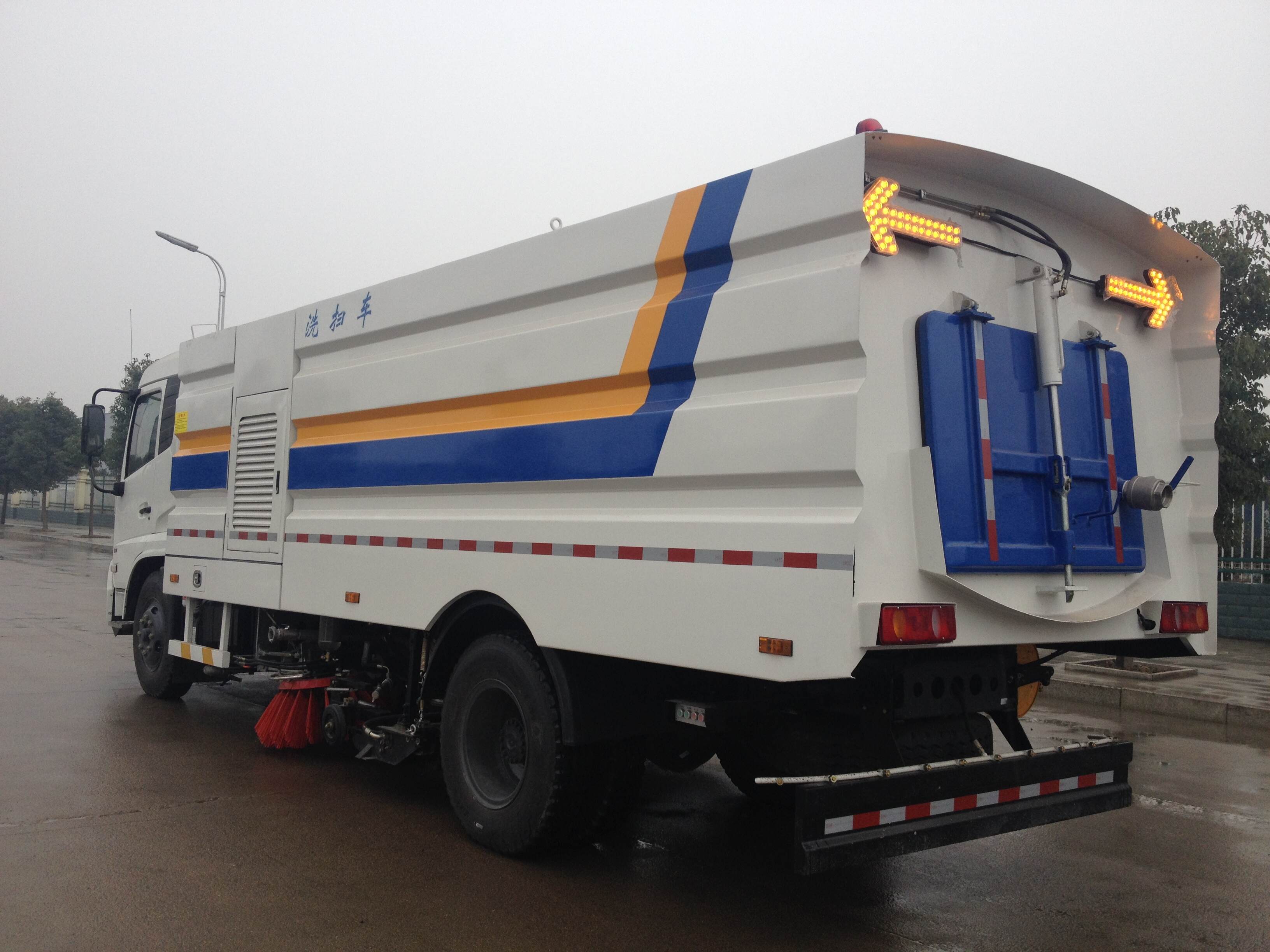 used road sweeper truck, vacuum road sweeper truck pricelist