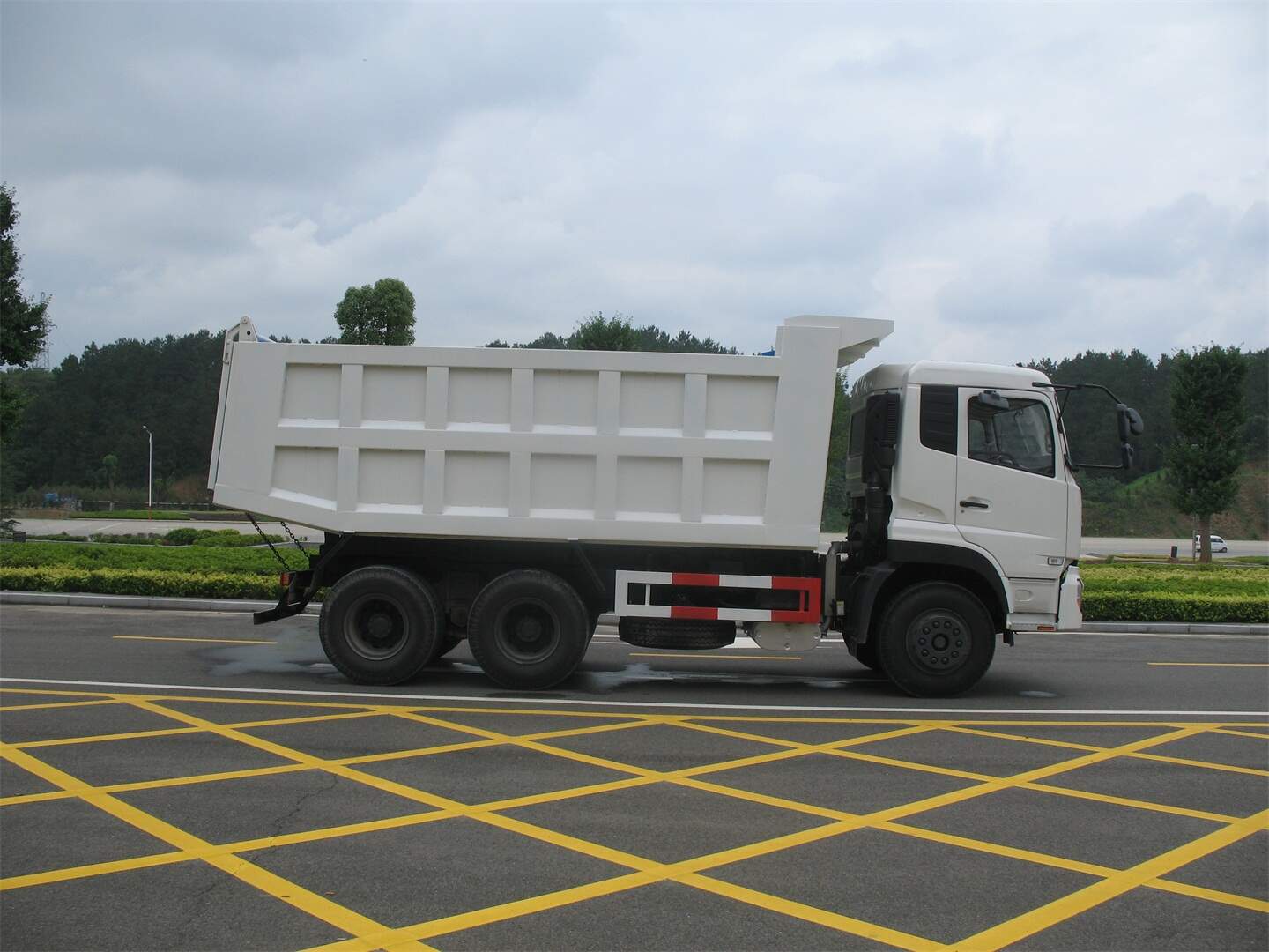 high lift dump truck for sale ,high rail dump truck