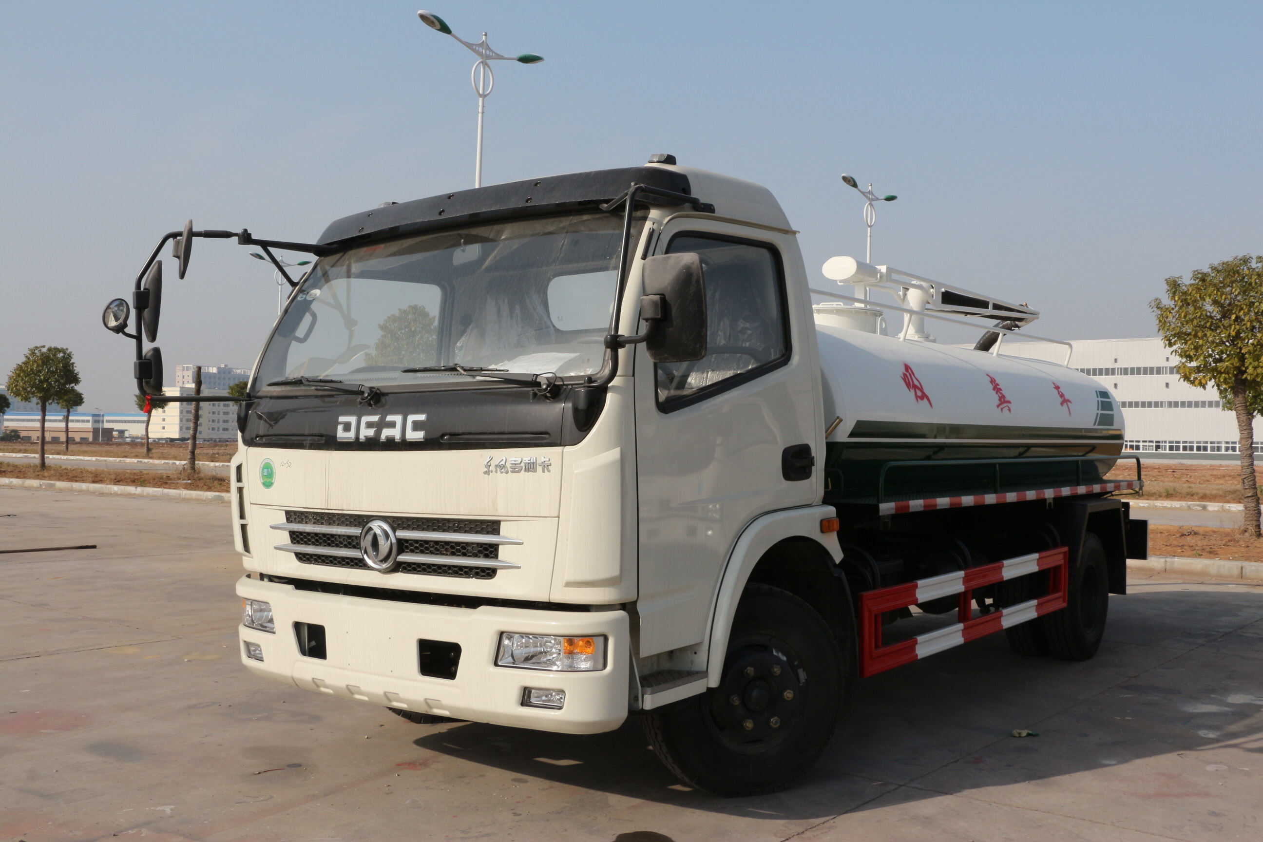 Dongfeng multi-function fecal suction truck