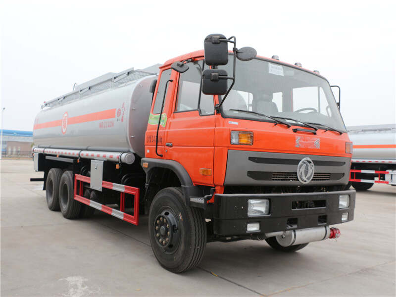 Dongfeng 18-20m³ fuel delivery truck