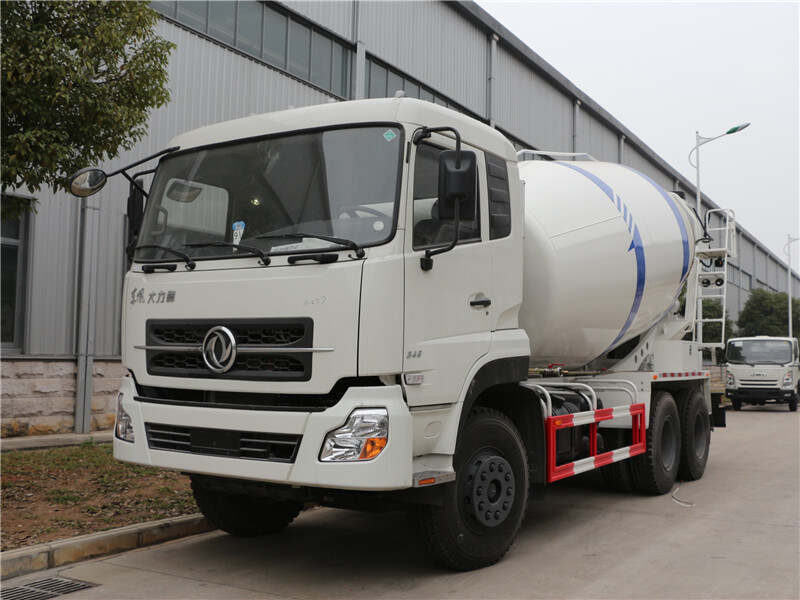 Dongfeng concrete batch truck