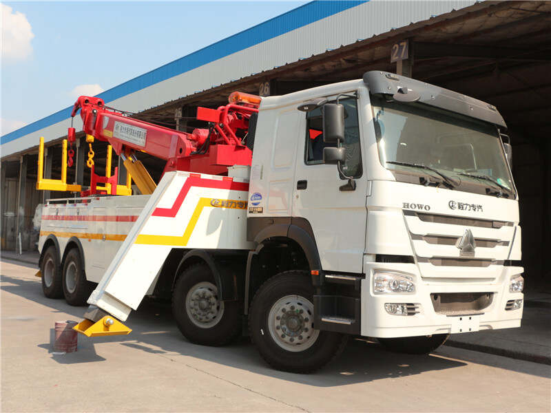 Sinotruk HOWO 80 ton rotator wrecker