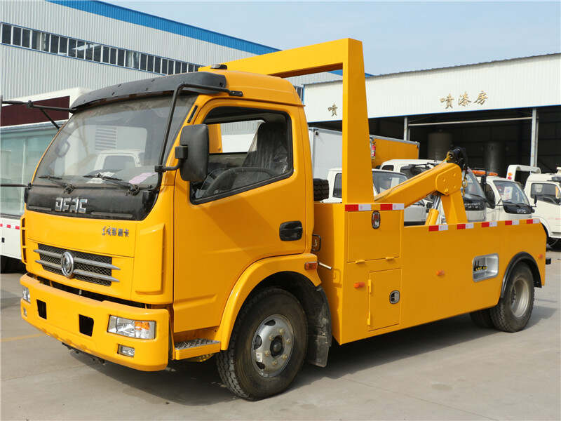 Dongfeng flatbed rollback tow truck