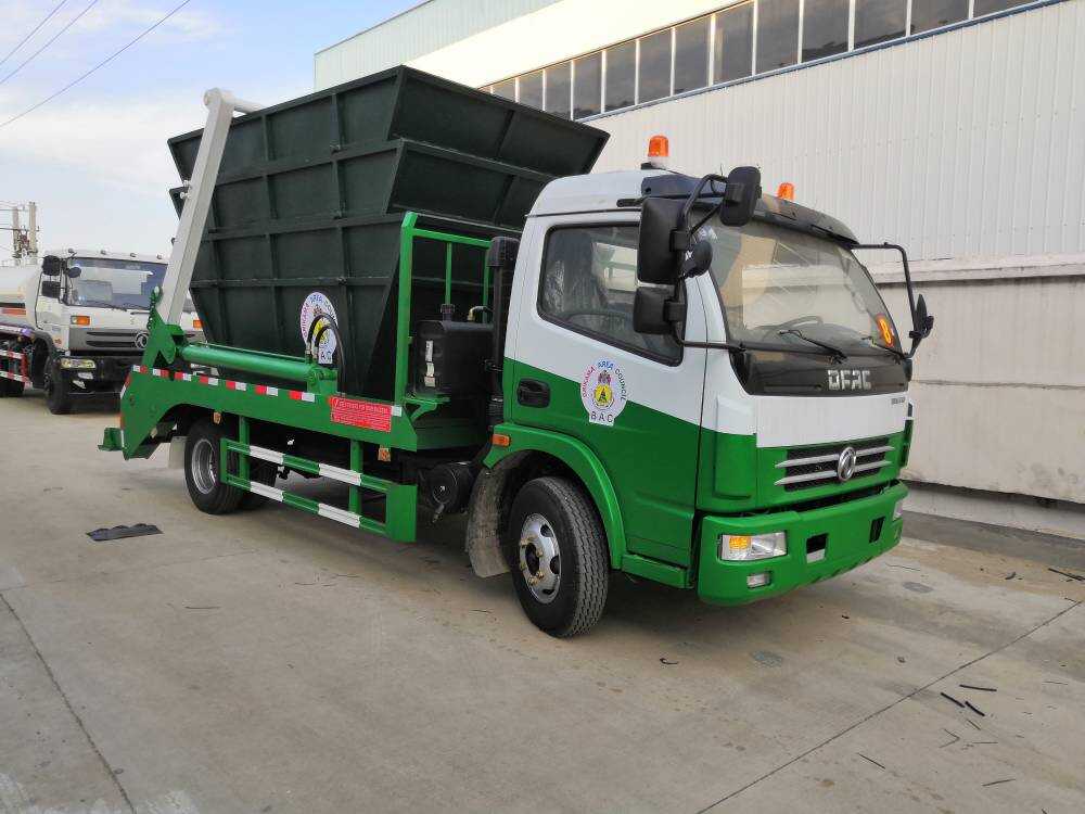 Dongfeng 4T or 6m³ garbage truck for sale