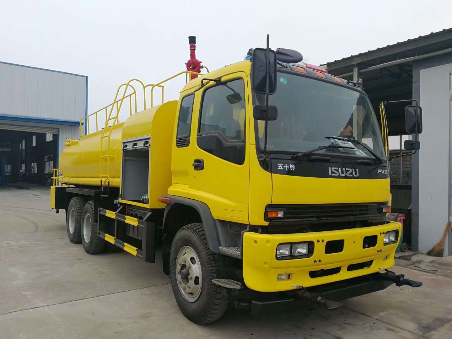 water truck for fire stations ,water truck put out fire