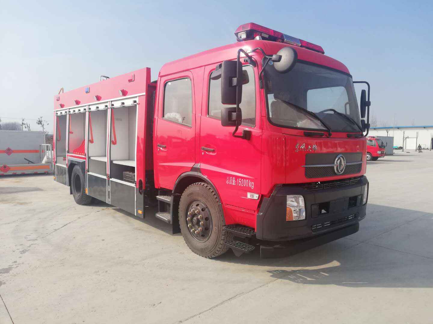 Dongfeng Tianjin style 7000l rapid response fire truck