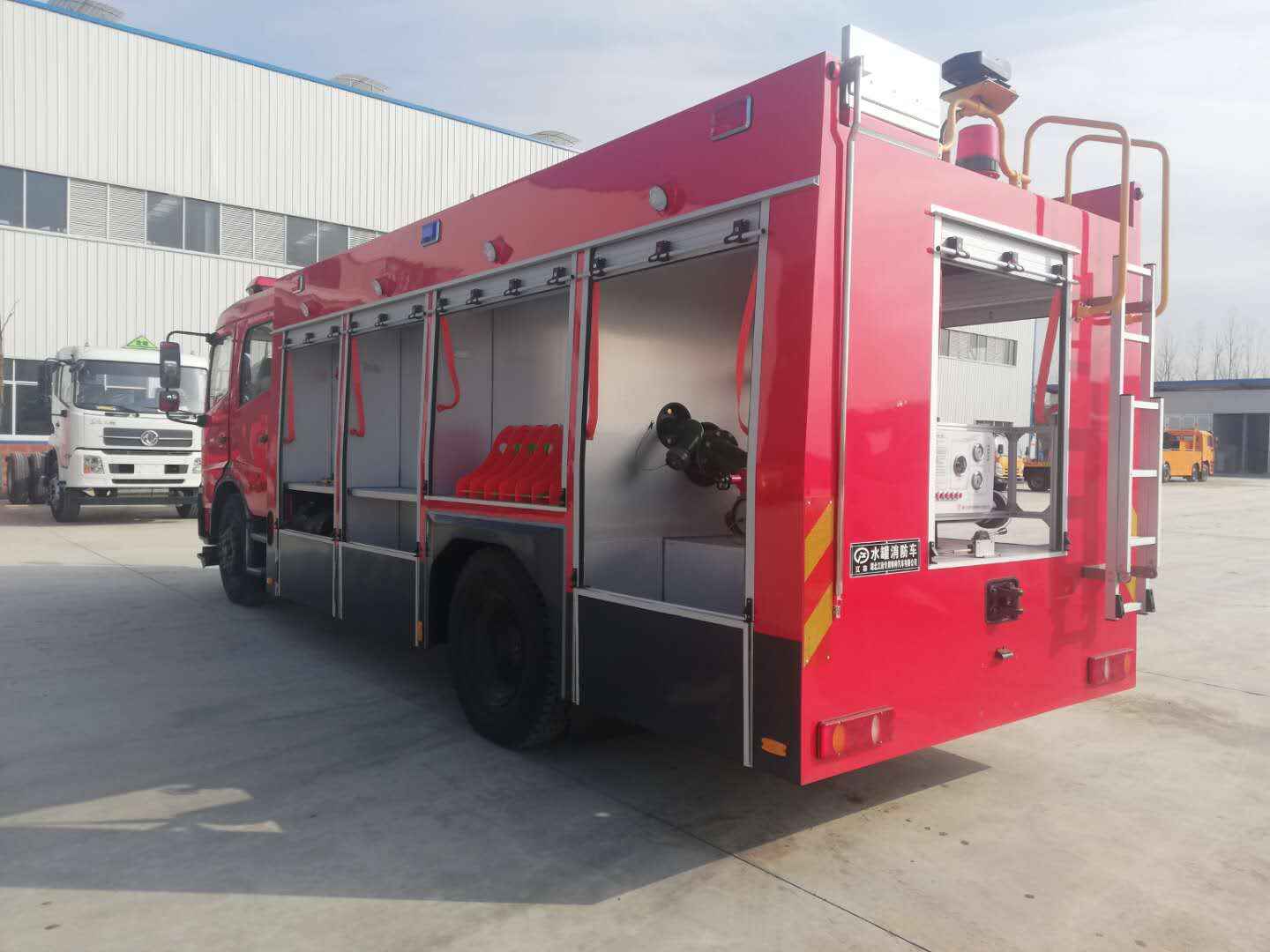 fire fighting trucks cost ,fire fighting trucks suppliers