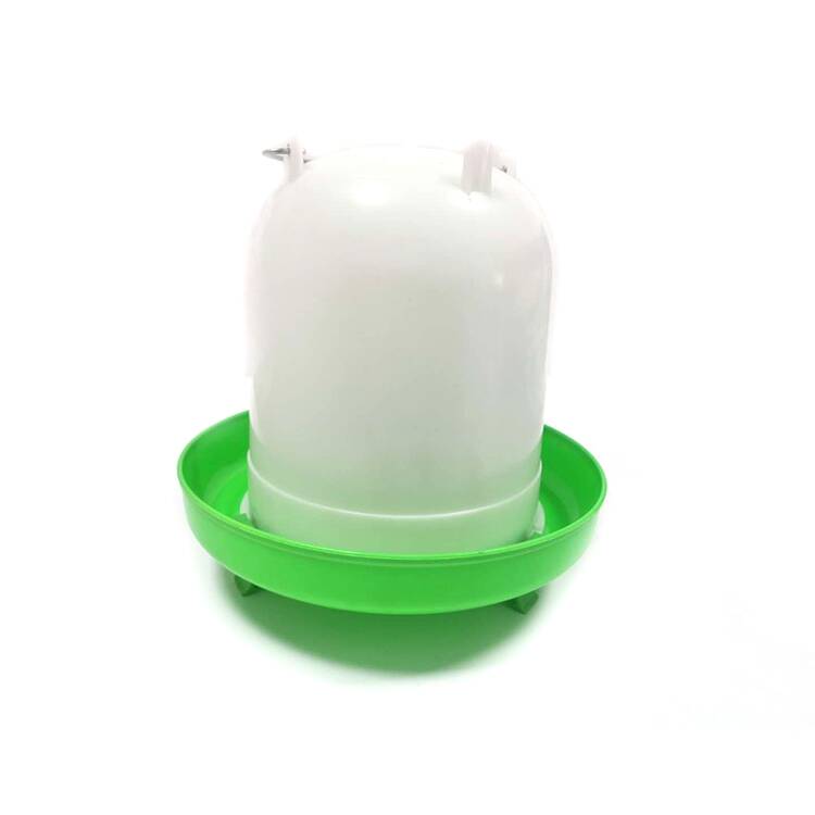 nice plastic drinker with legs