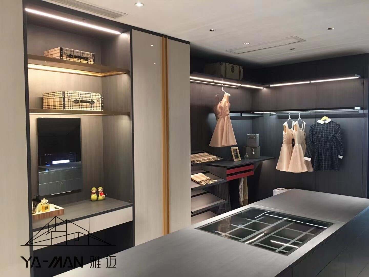 YAMAN HAIKOU SHOP modular walk in closet with dresser