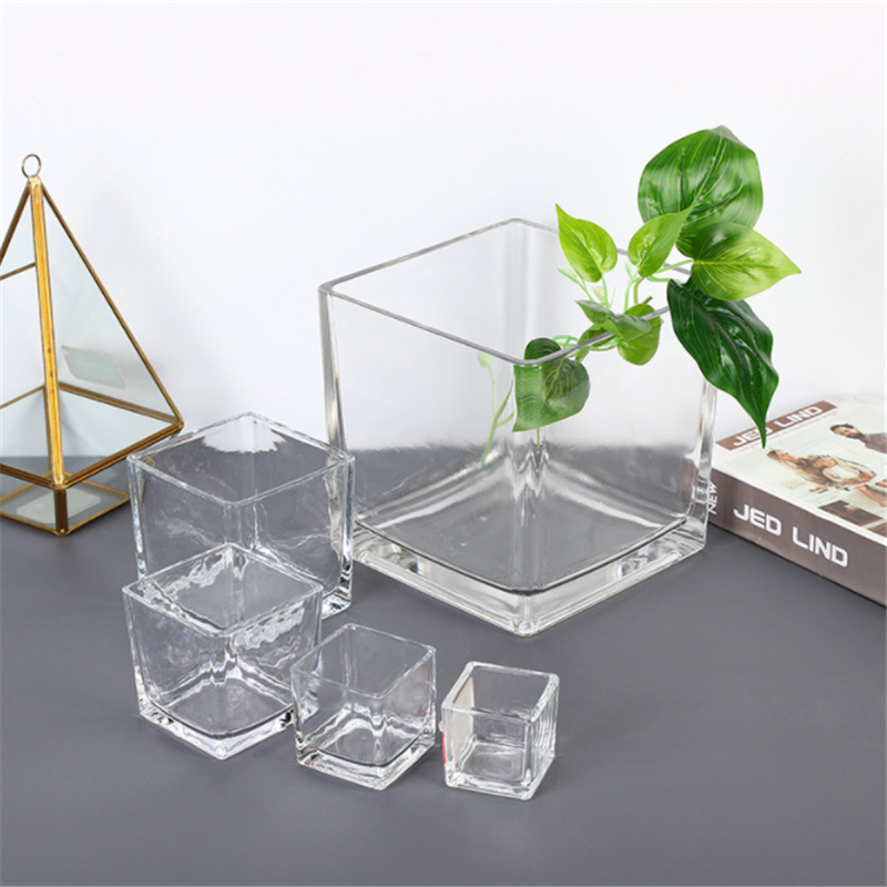 European-style transparent glass square cylinder with gold candle holder living room decoration