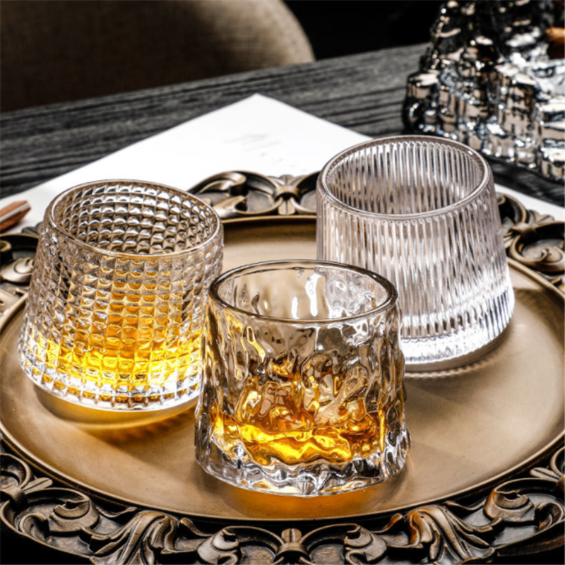 Whiskey glass glass wine glass crystal glass creative tumbler cup shaped cup rotating wine glass