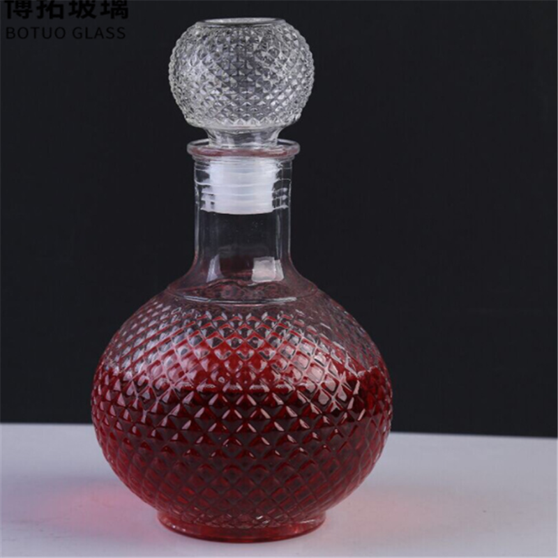 Lead-free clear glass wine bottle