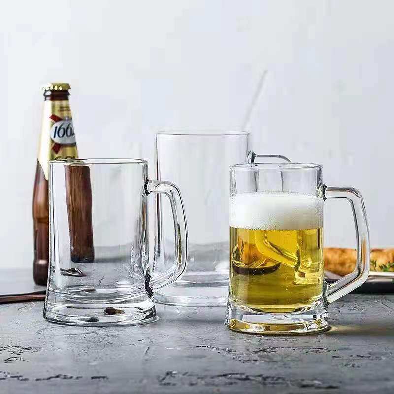 Lead-free glass beer mug creative pineapple draft beer mug thickened large size with handle