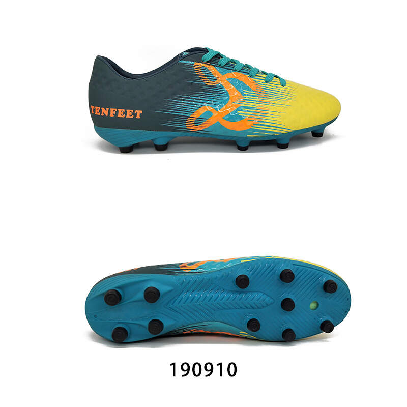 buy men soccer shoes online
