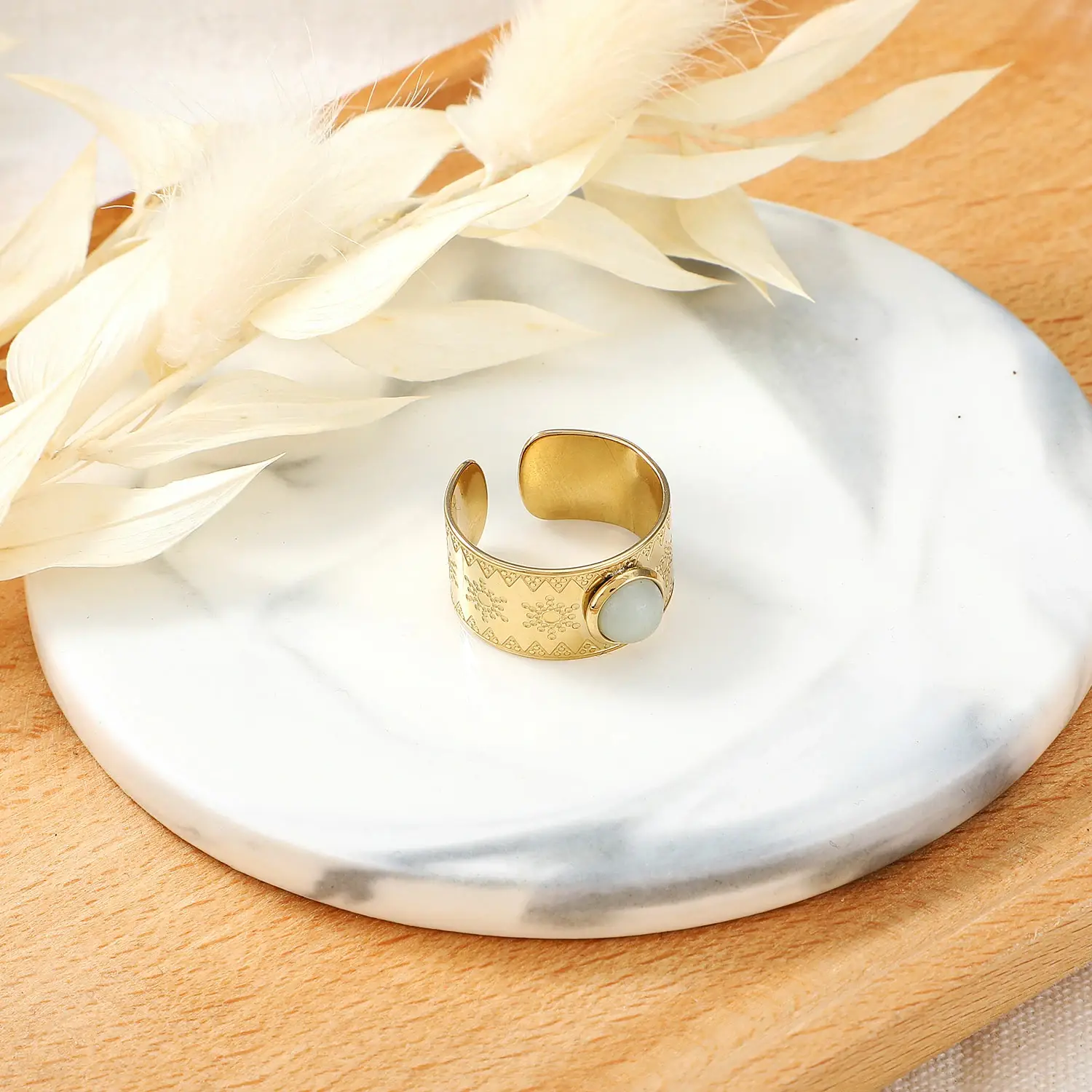 Pretty is me Collection  Chunky Ring with Curved Pattern And Opal Beads Adjustable Women Ring (4).webp